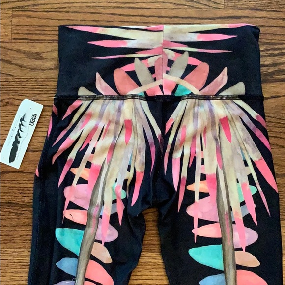 Teeki Jungle Eyes Bell Bottom Yoga hot pants S - Picture 7 of 7